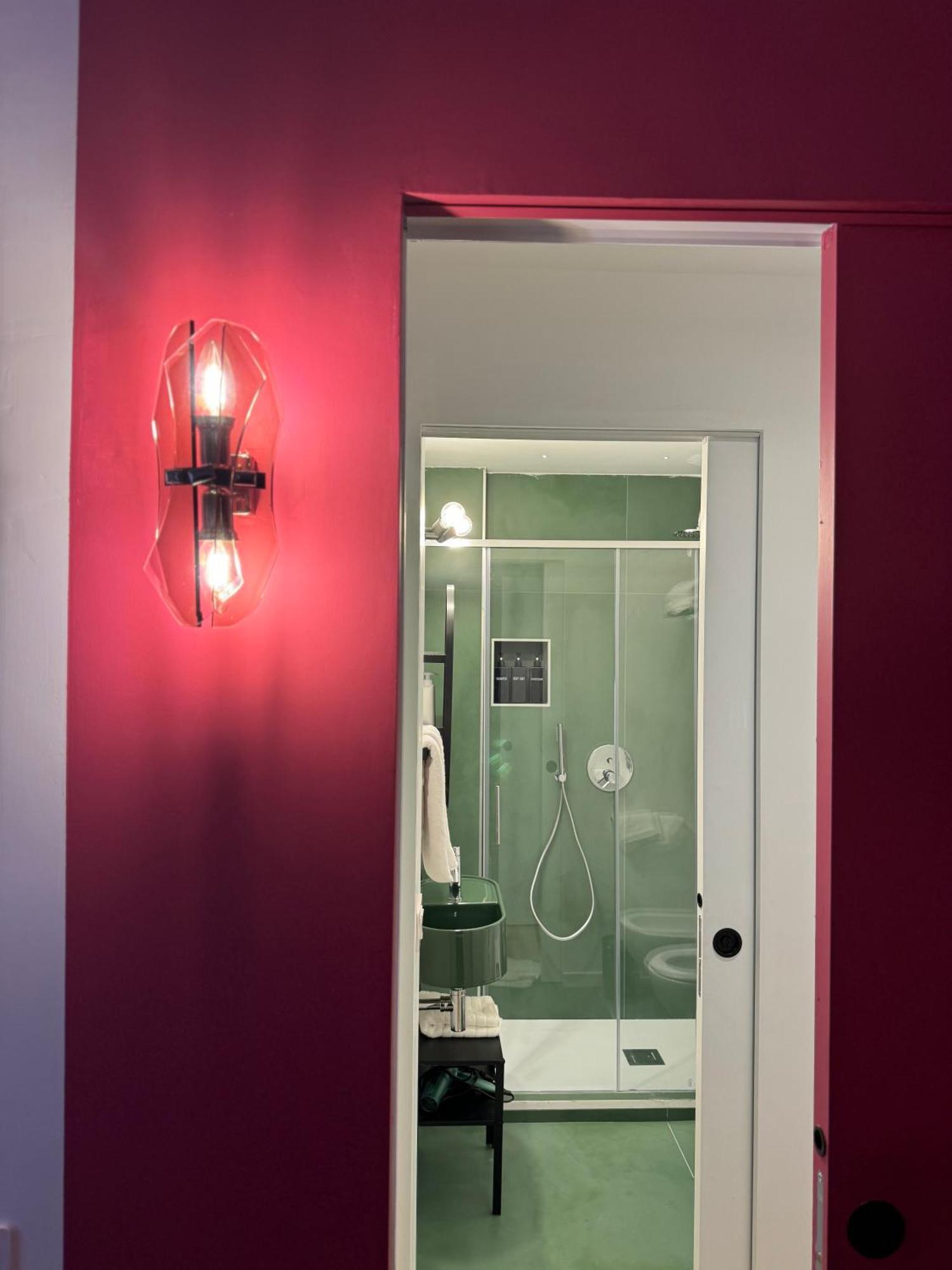 Alma De Chiaja - Design Suites & Apartments ナポリ エクステリア 写真